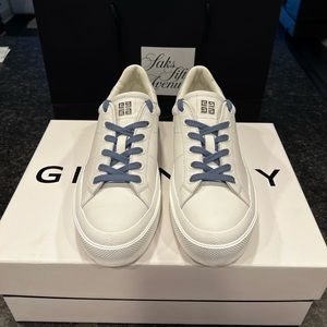 SOLD OUT Givenchy City Sneakers White/Blue